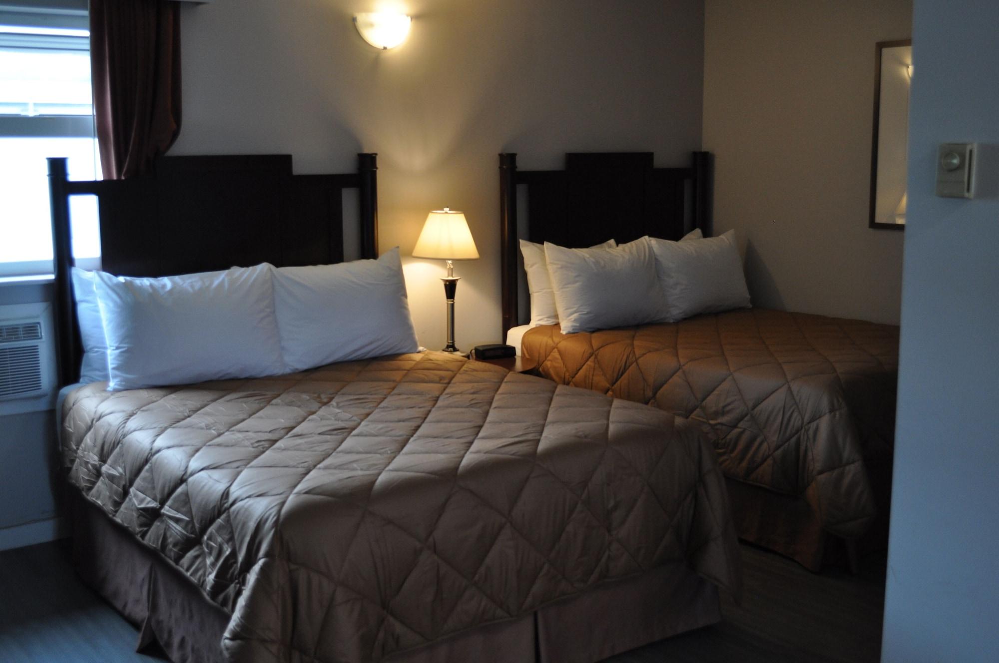 Travelodge By Wyndham Langley Extérieur photo