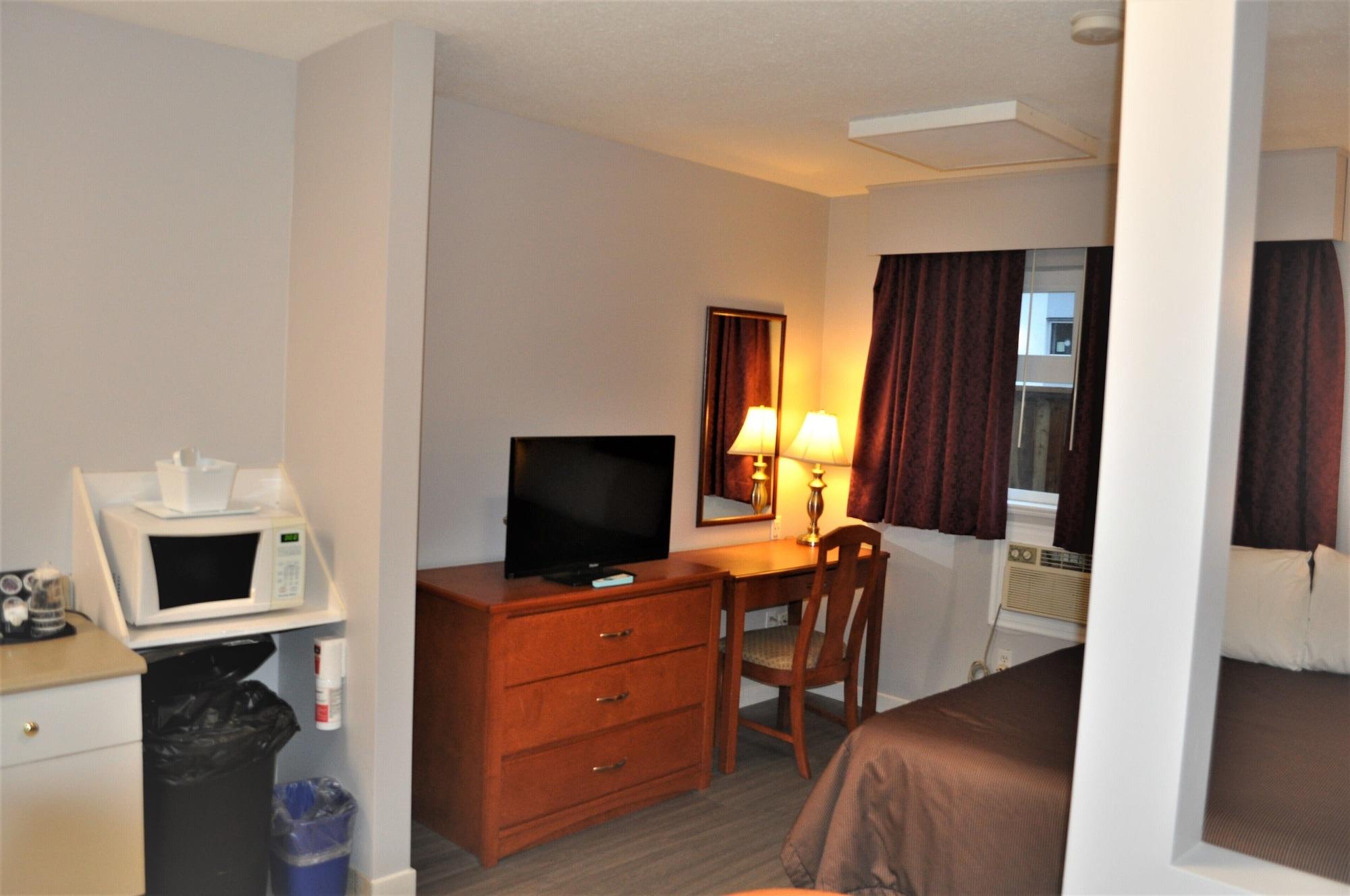 Travelodge By Wyndham Langley Extérieur photo