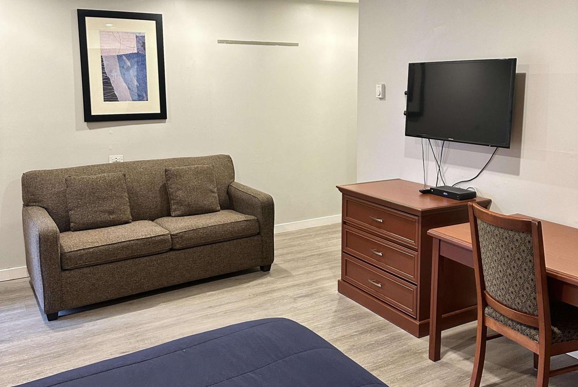 Travelodge By Wyndham Langley Extérieur photo